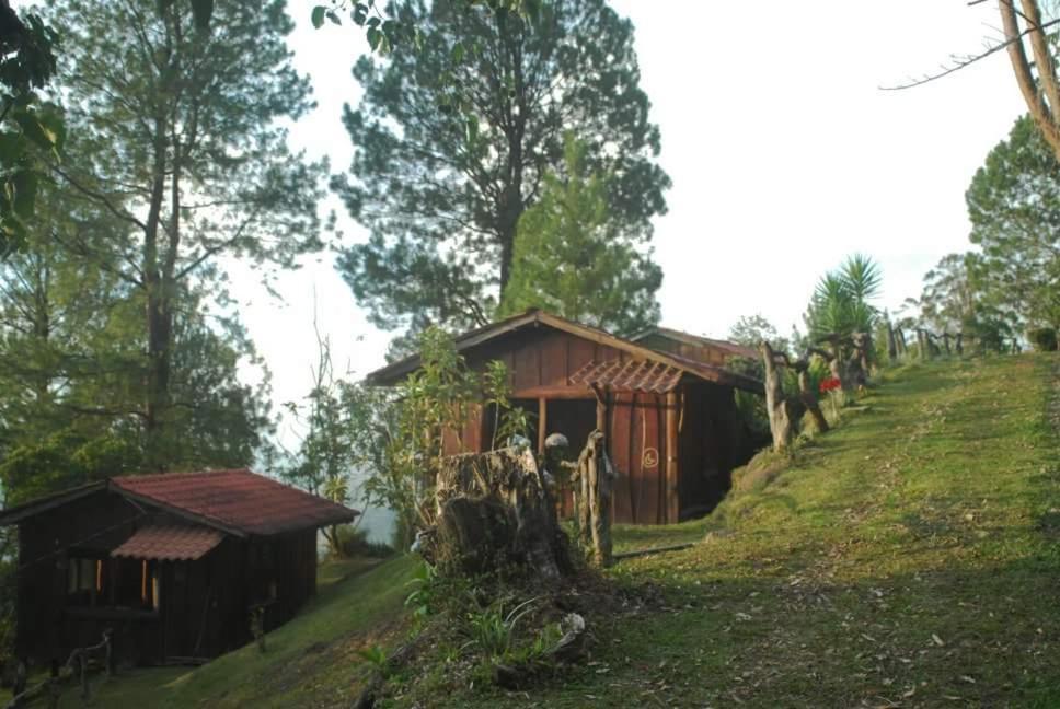 Cabanas Don Camilo Albergue De Montana Cabecera de Canas Екстериор снимка